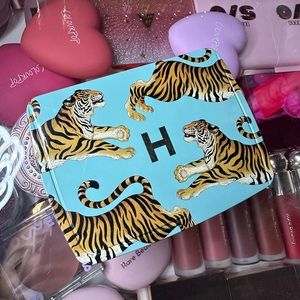 Hourglass Ambient Lighting Palette